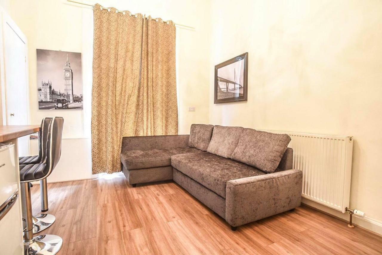 Edinburgh Ground Floor City Centre Flat Close To Princess Street Eksteriør bilde